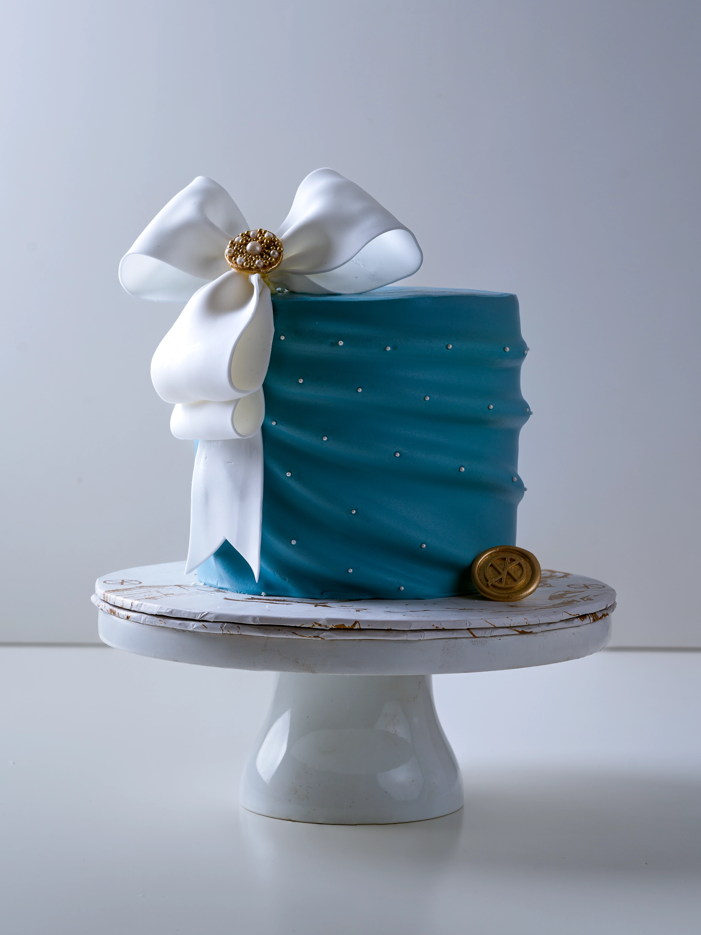 custom cake 8